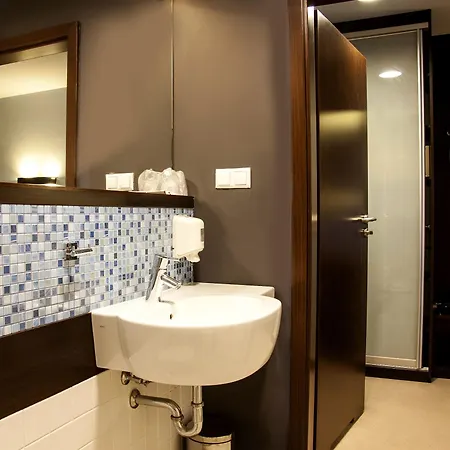 Hotel Hotton 3*