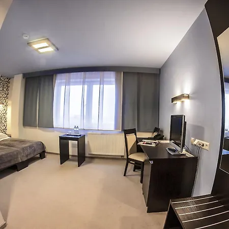 Hotel Hotton 3*