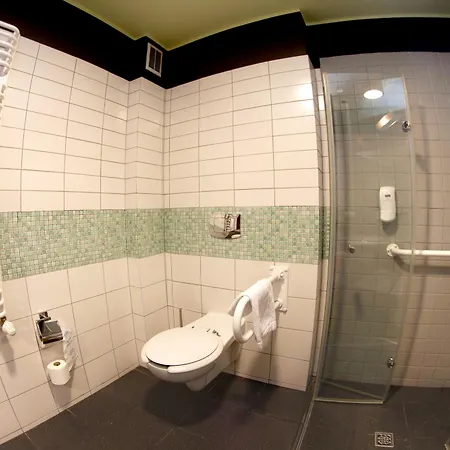 Hotton Hotel