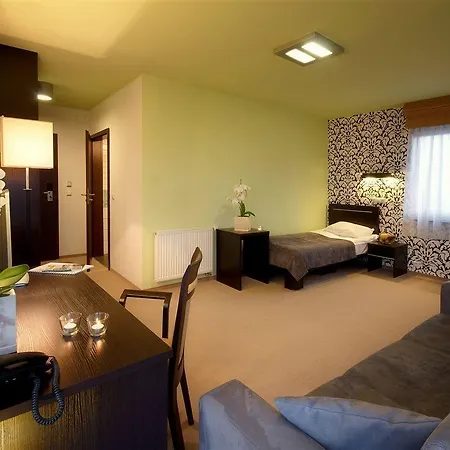 Hotel Hotton 3*