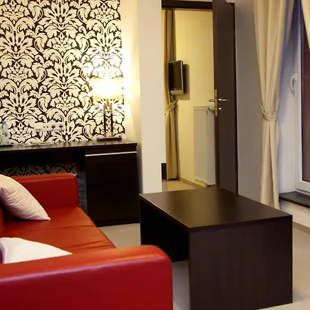 Hotton Hotel