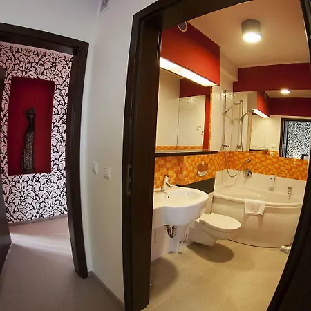 Hotel Hotton 3*