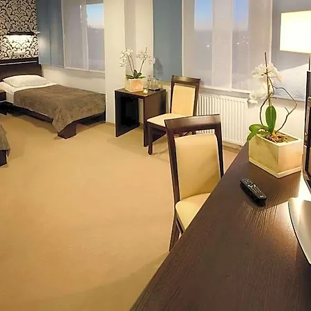 Otel Hotton 3*
