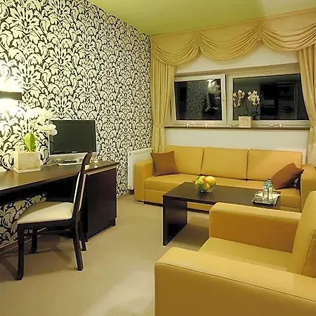 Hotton Otel 3*