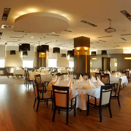 Hotel Hotton 3*