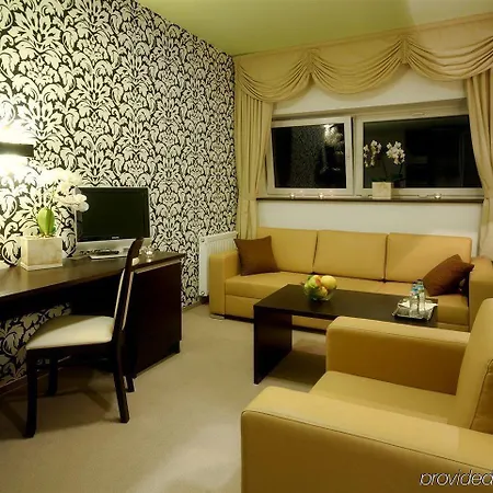 Hotel Hotton 3*