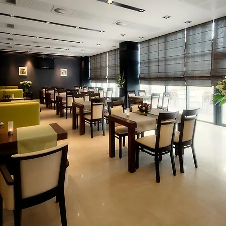 Hotton Hotel 3*